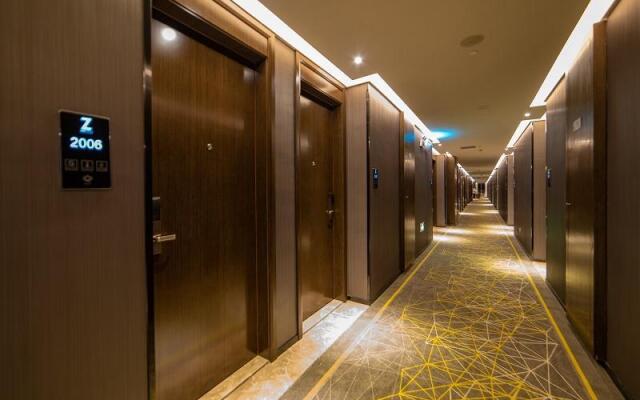 Zmax Hotel·Qingyuan Wanbang Center