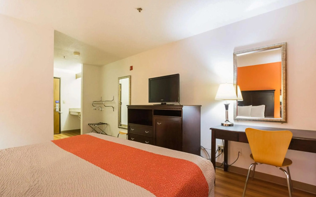 Motel 6 Waterloo, IA - Crossroads Mall - Cedar Falls