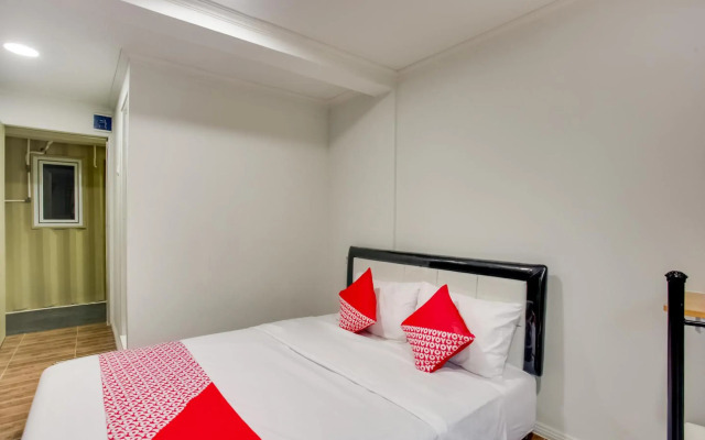 OYO 3300 Nadjara Residence Syariah