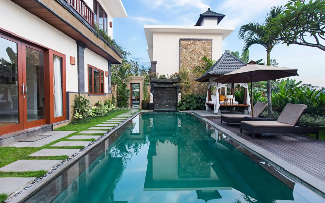 Alosta Luxury Private Villa