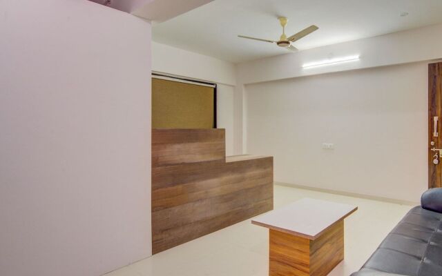 OYO 22102 Habitat Service Apartment