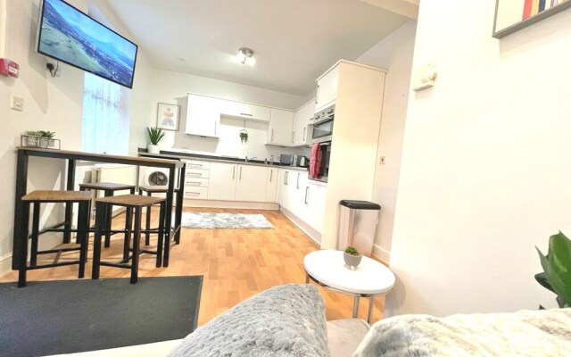 The Haywood, Beautiful 2 -bed Apartment in Beeston