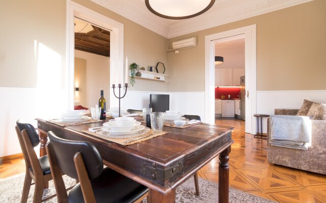 Miró in Barcelona with 2 bedrooms and 2 bathrooms