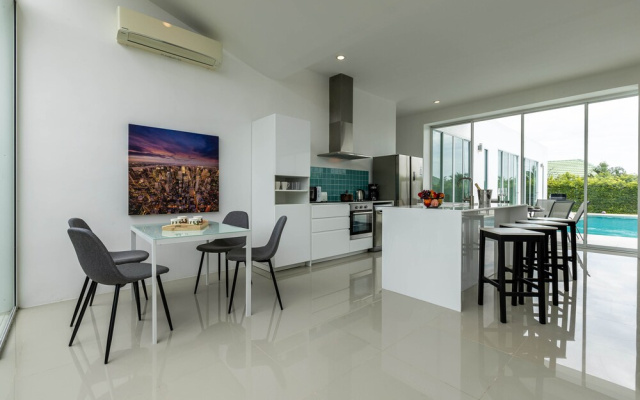 Modern 4 Bedroom Pool Villa - KHA5