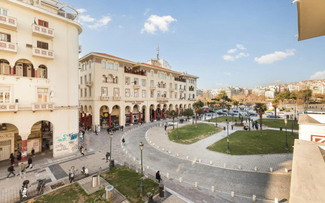 #Olive Tree: Aristotelous Suite by halu! Apts