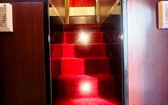 Hyba Pod Hostel & Hotel