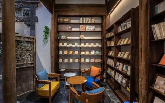 One read and one clean homestay