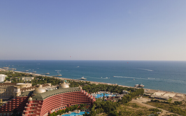 Modern Flat With Balcony Close to Beach in Aksu