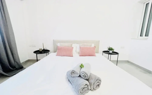 Sunshine Suites