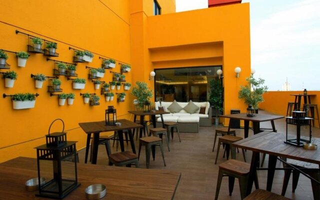 Yellow Bee Tangerang