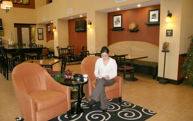 Hampton Inn & Suites Dallas-DeSoto