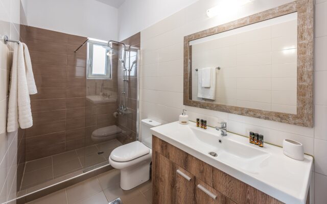 Orama Suites