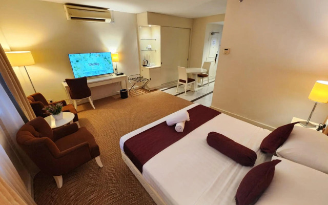 Grand Puteri Hotel