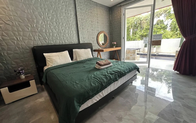 Sky Apartments And Suites