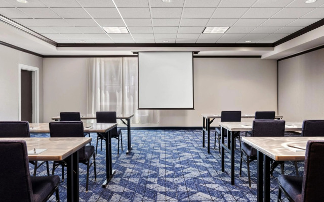 Courtyard by Marriott Evansville East