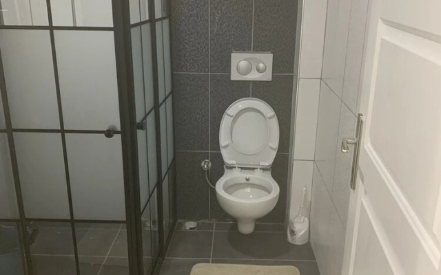 Aslan Apartments