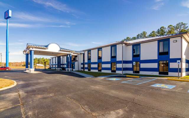 Motel 6 Moss Point, MS