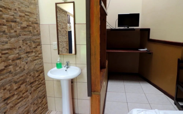 Hotel Faro Arenal