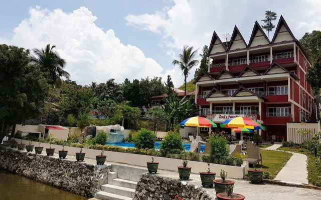 Zoe's Paradise Waterfront Hotel