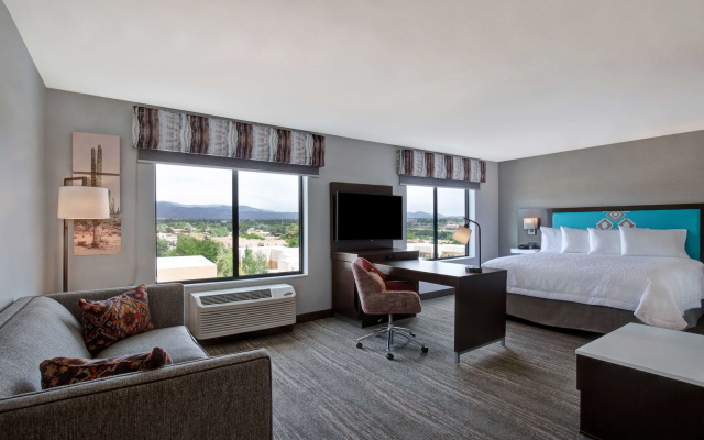 Hampton Inn Santa Fe South