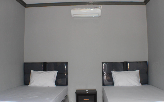 Tri Putri Home Stay