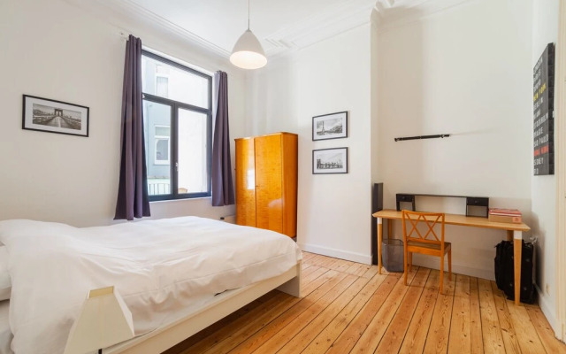 Self Check In 2 Room Appartement In Trendy Saint Gilles