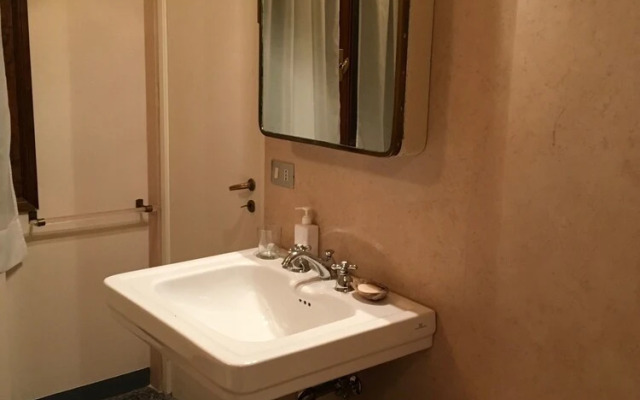 Luxurious Palazzo in Venice in the Rialto Area With Housekeepercook