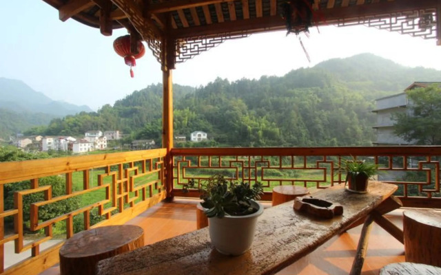Zhangjiajie Longquan Inn
