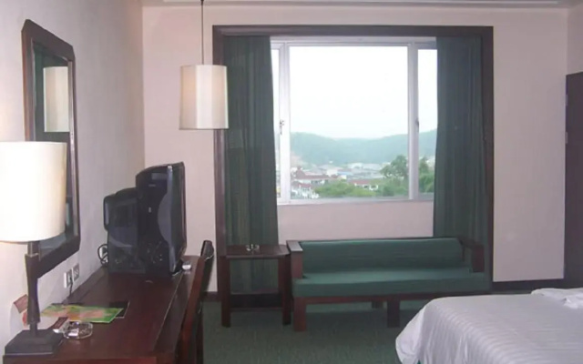 Grand Mandarin Betong Hotel (SHA Extra Plus)