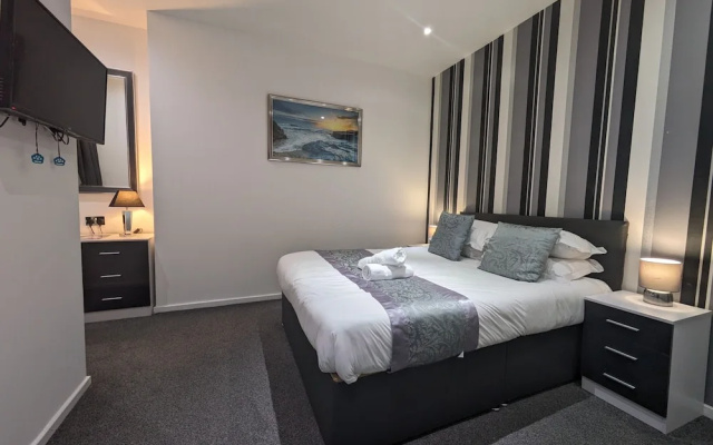 Hotel 33