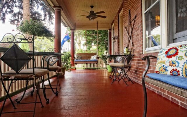 Australian Walkabout Inn B & B
