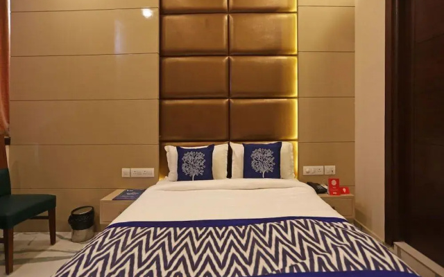 OYO 5614 Hotel Rolex Inn