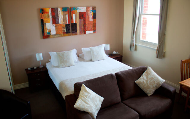 Balcony On Sixth Lodge