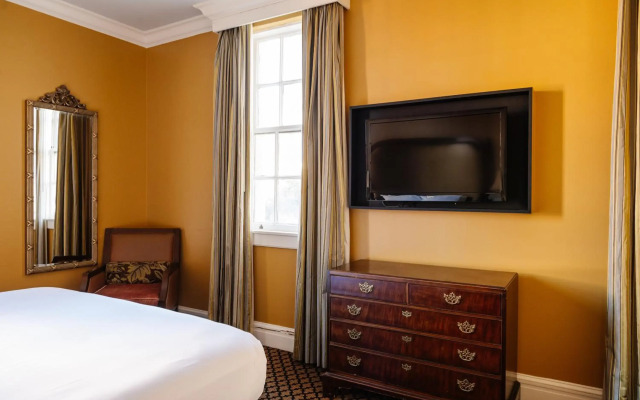 The Lafayette New Orleans By Kasa Living