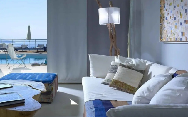 Adeste Villas Villa Apoi - 4 Bedroom Villa With Private Pool
