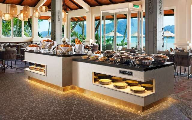 DoubleTree by Hilton Damai Laut Resort