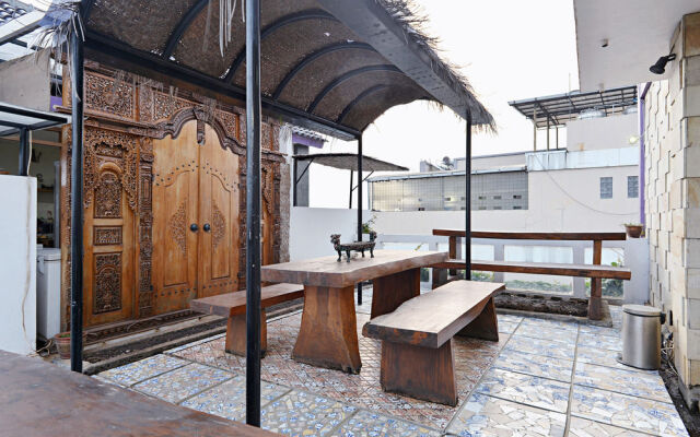 ZEN Rooms Cibogo Pasteur