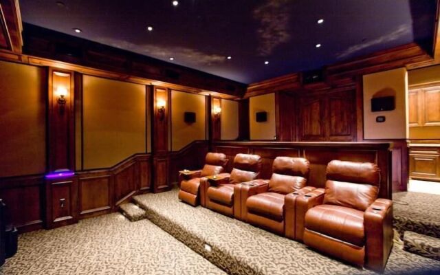 Bella Estate By Signature Vacation Rentals