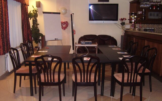 Le Rose Hotel