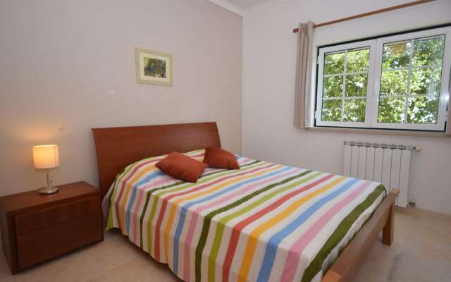 Cozy Villa near Óbidos with Private Swimming Pool