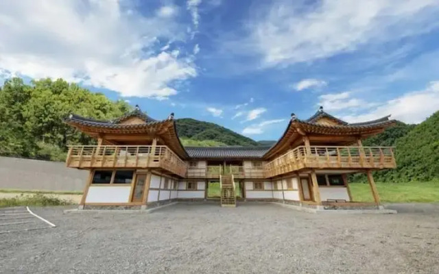 Gyeongju Arayard Pension