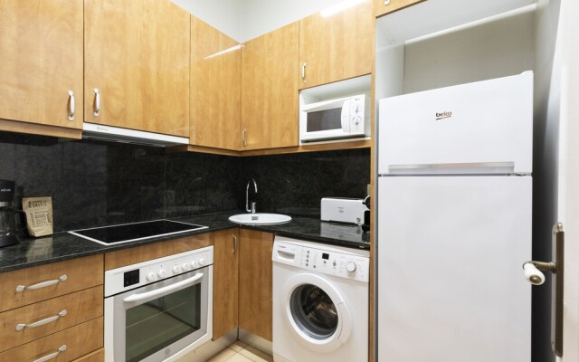 AB Casanova Apartment