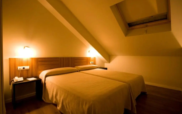 Hotel y Apartamentos SNO Isaba