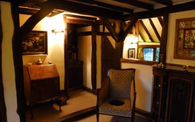 Tudor Cottage Bed and Breakfast