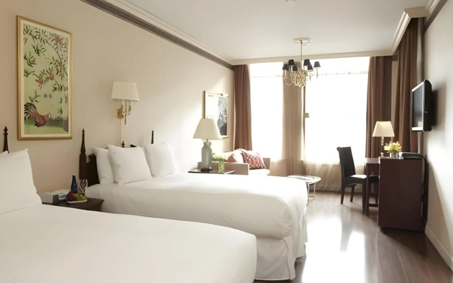 Avalon Hotel