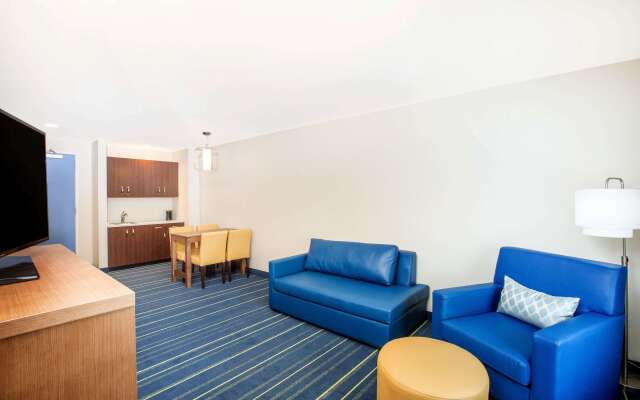 Days Inn & Suites by Wyndham Kearney
