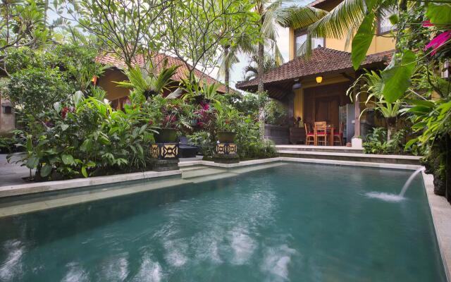 Mawa House by Pramana Villas