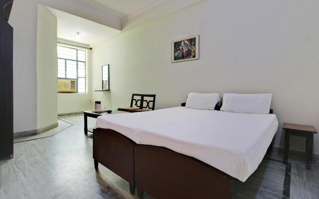 SPOT ON 60718 Gaurav Bhawan