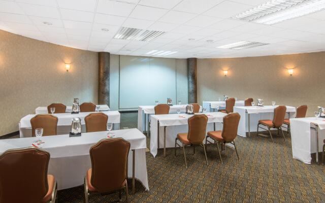 Crowne Plaza Virginia Beach Town Center by IHG