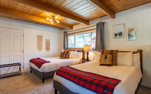 Grand Pine Cabins